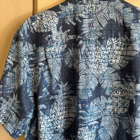 Tommy Bahama Men's XL Island Zone Silk Coolmax Polyester Blend Button Up Shirt - Picture 7 of 9